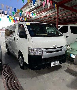 Selling White Toyota Hiace 2016 in Manual