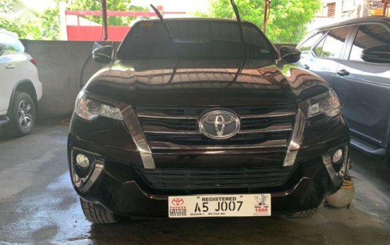 Selling Brown Toyota Fortuner 2018 in Quezon City-1