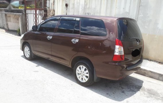 Brown Toyota Innova 2014 Manual Diesel for sale in Quezon City-3