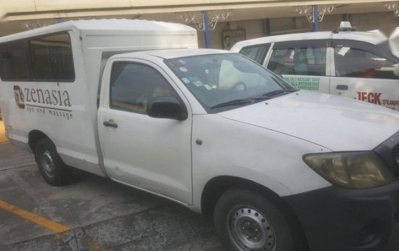 Sell 2nd Hand 2011 Toyota Hilux Van in Manila-1
