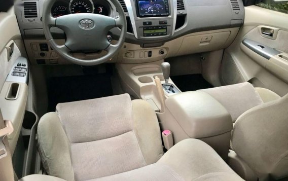 2nd Hand Toyota Fortuner 2005 Automatic Gasoline for sale in Parañaque-8