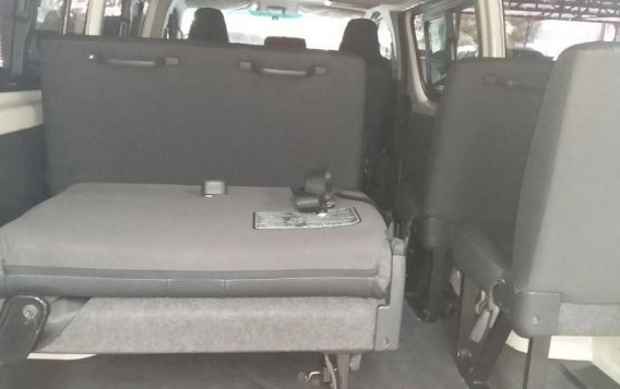 2nd Hand Toyota Hiace 2017 Manual Diesel for sale in Quezon City-3