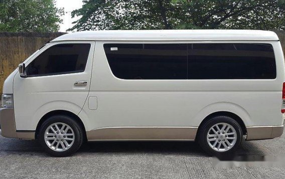 White Toyota Hiace 2016 Automatic Diesel for sale -4