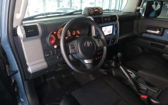 2nd Hand Toyota Fj Cruiser 2015 for sale in Quezon City-4
