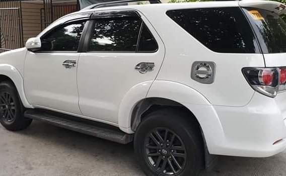 Selling Toyota Fortuner 2016 Manual Diesel in Malabon-3