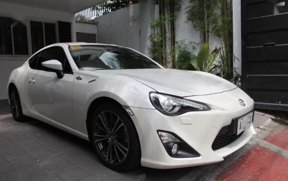 Selling Toyota 86 2015 Automatic Gasoline in Quezon City-1