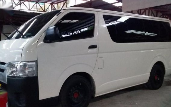 2nd Hand Toyota Hiace 2017 Manual Diesel for sale in Quezon City-4