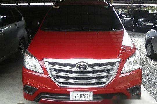 Selling Red Toyota Innova 2015 at Diesel Automatic-1