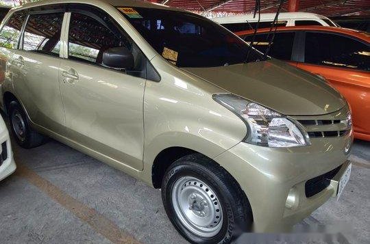 Selling Beige Toyota Avanza 2015 Manual Gasoline in Quezon City-2