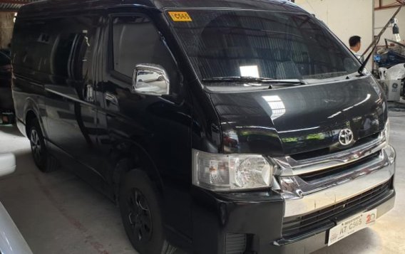 Selling Black Toyota Hiace 2018 in Quezon City-1