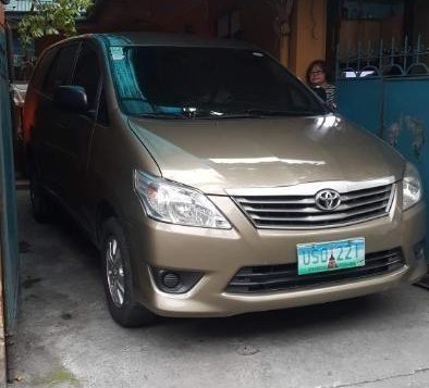 Selling 2nd Hand Toyota Innova 2013 Manual Diesel at 69485 km in Makati-4