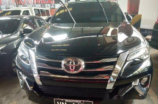Black Toyota Fortuner 2017 for sale in Quezon City-1