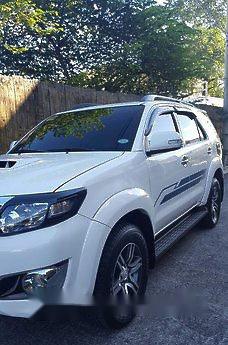 Sell White 2014 Toyota Fortuner Automatic Diesel at 35710 km -2