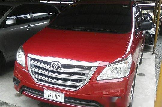 Selling Red Toyota Innova 2015 at Diesel Automatic-2
