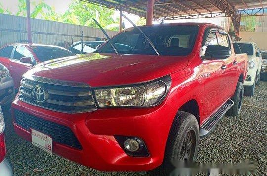 Selling Red Toyota Hilux 2018 in Manual