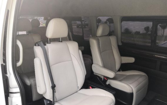 Selling 2nd Hand Toyota Hiace 2015 at 25000 km in Angeles-7