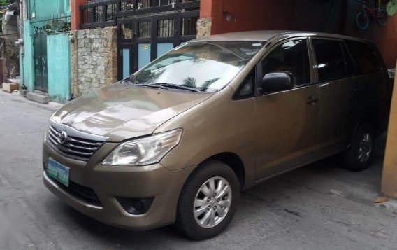 Selling 2nd Hand Toyota Innova 2013 Manual Diesel at 69485 km in Makati-1