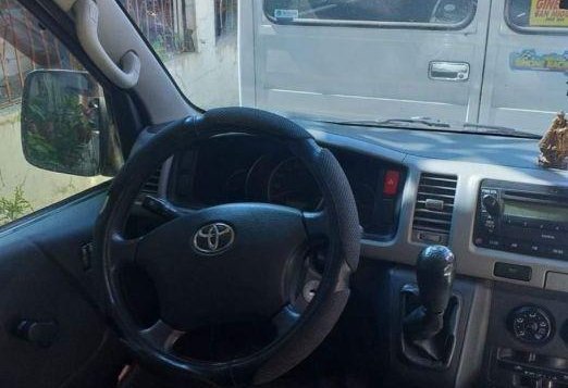 Sell 2nd Hand 2012 Toyota Hiace at 120000 km in Baguio-8