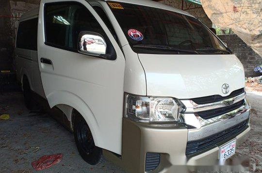Selling White Toyota Hiace 2017 Automatic Diesel at 9000 km -1