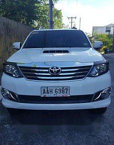Sell White 2014 Toyota Fortuner Automatic Diesel at 35710 km 