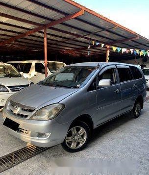 Selling Silver Toyota Innova 2005 at 119000 km -2
