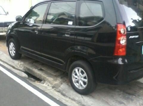 2nd Hand Toyota Avanza 2011 for sale in Marikina