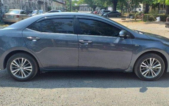 Sell 2nd Hand 2015 Toyota Altis Automatic Gasoline at 60000 km in Makati-2