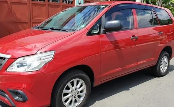 Red Toyota Innova 2016 for sale in Marikina-1