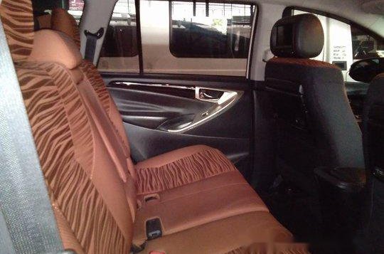 Sell White 2016 Toyota Innova in Quezon City-5