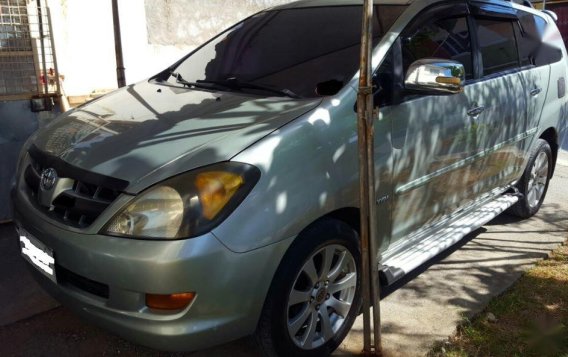 Selling 2nd Hand Toyota Innova 2006 Automatic Gasoline at 130000 km in Pasay-5