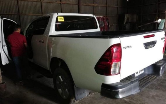Sell 2nd Hand 2015 Toyota Hilux Manual Diesel at 60000 km in Valencia-1