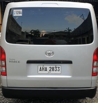 Sell 2nd Hand 2015 Toyota Hiace Manual Diesel at 30000 km in Quezon City-2