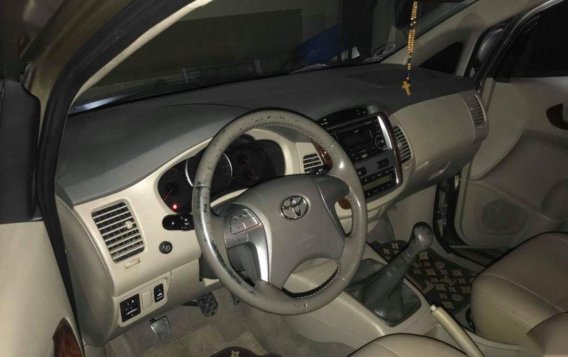 Selling Toyota Innova 2012 Manual Gasoline in Manila-3