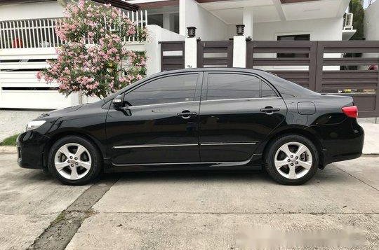 Black Toyota Corolla Altis 2013 Automatic Gasoline for sale in Parañaque-4