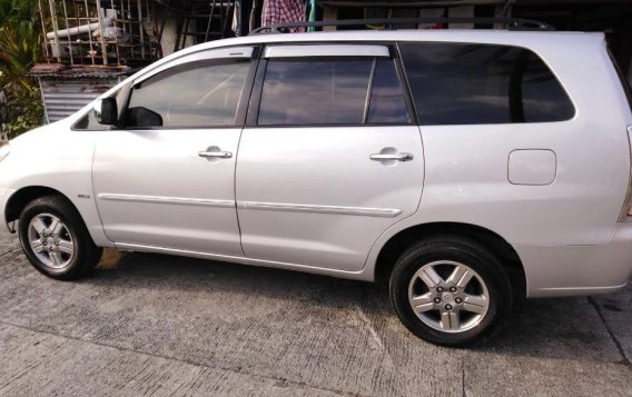 Sell 2nd Hand 2006 Toyota Innova Manual Gasoline at 120000 km in Parañaque-5