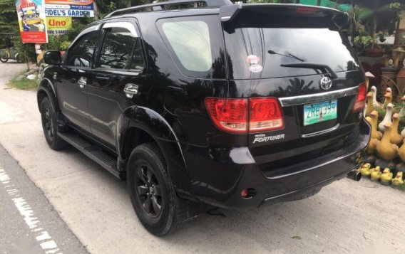 2nd Hand Toyota Fortuner 2008 Automatic Diesel for sale in Victoria-4