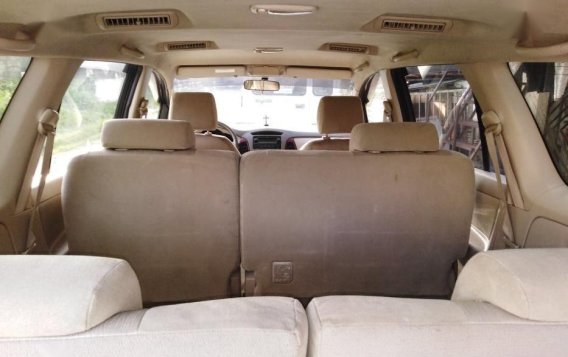 Sell 2nd Hand 2006 Toyota Innova Manual Gasoline at 120000 km in Parañaque-4