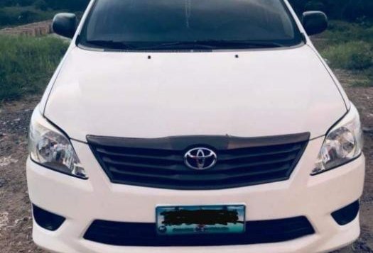 Selling Used Toyota Innova 2014 in Tagaytay