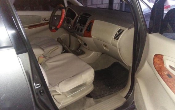 Selling Used Toyota Innova 2006 in Quezon City-4