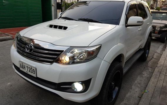 Selling Used Toyota Fortuner 2014 in Quezon City-2