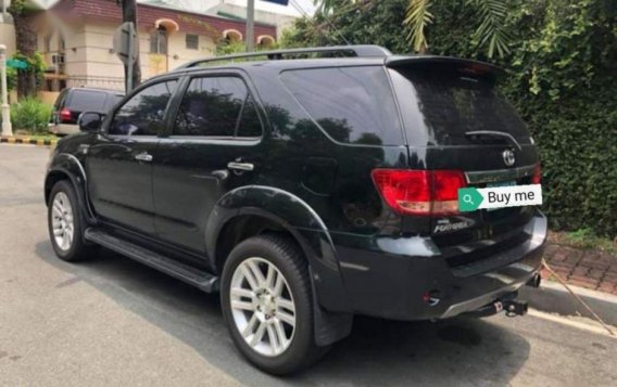 2nd Hand Toyota Fortuner 2005 Automatic Diesel for sale in Marikina-1