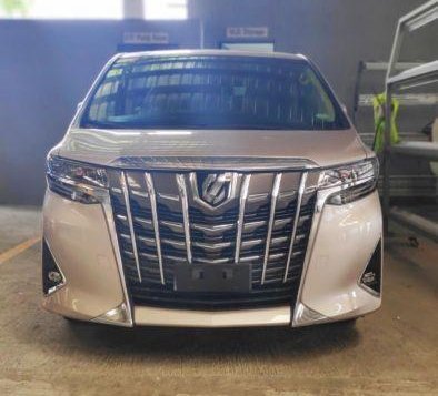 Selling Brand New Toyota Alphard 2019 in Silang-2