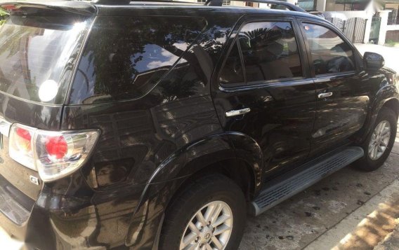 Selling 2nd Hand Toyota Fortuner 2012 Automatic Gasoline at 10000 km