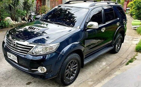 Sell Blue 2015 Toyota Fortuner at 50000 km in Manila