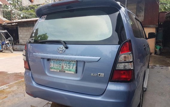 2nd Hand Toyota Innova 2012 at 60000 km for sale-5