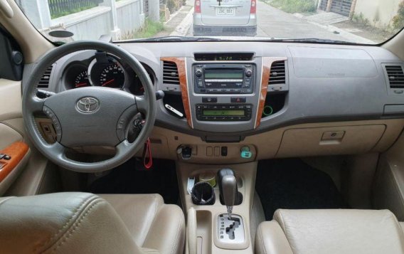 Selling Used Toyota Fortuner 2009 in Silang-7