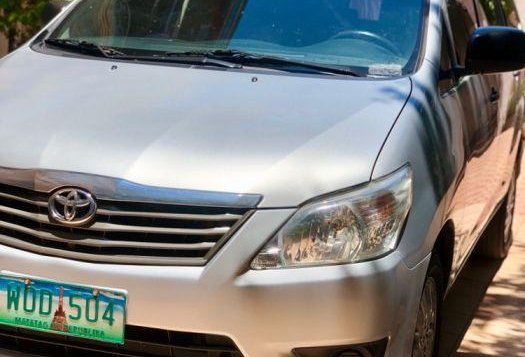 Selling Used Toyota Innova 2014 in Muntinlupa-1