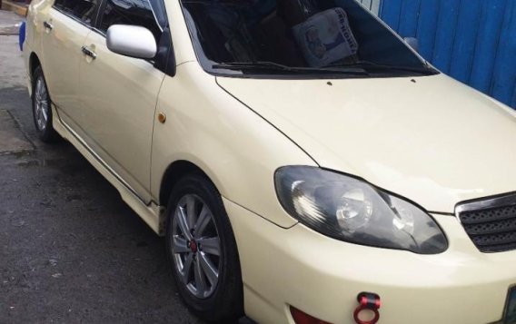 White Toyota Altis 2005 for sale in Manila-1