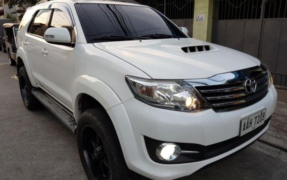 Selling Used Toyota Fortuner 2014 in Quezon City-1