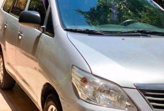 Selling Used Toyota Innova 2014 in Muntinlupa-2